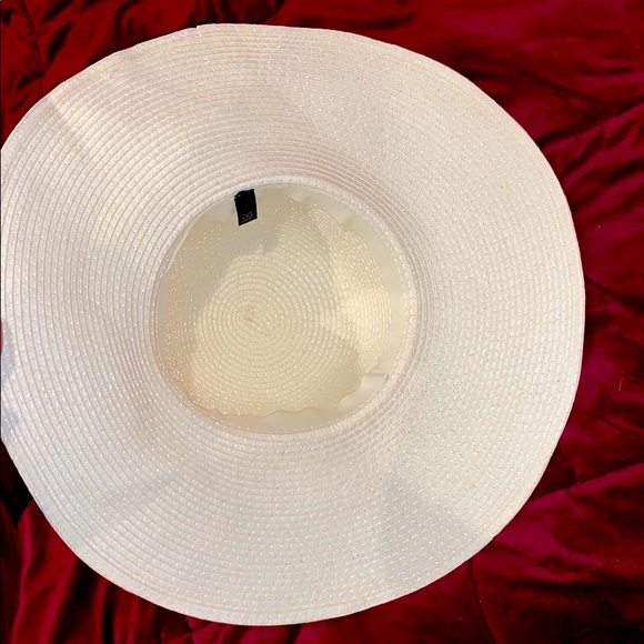 Beige Floppy Straw Hat - Picture 2 of 3
